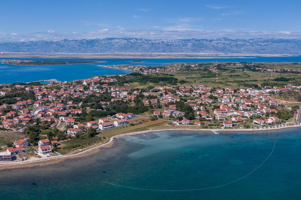 Beachfront Reiterer Villa V2 With Seaview 30 Meters From The Beach - Crowonder Luxury Rent Privlaka  Eksteriør bilde